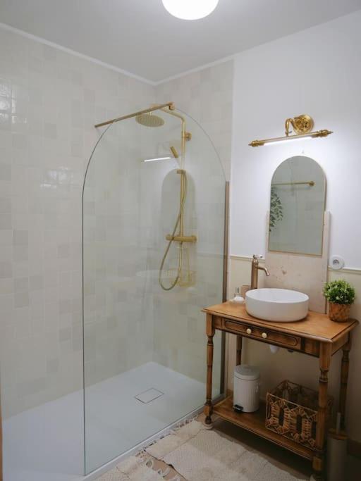 Les Songes D'Augustine Apartment Aigues-Vives  Екстериор снимка